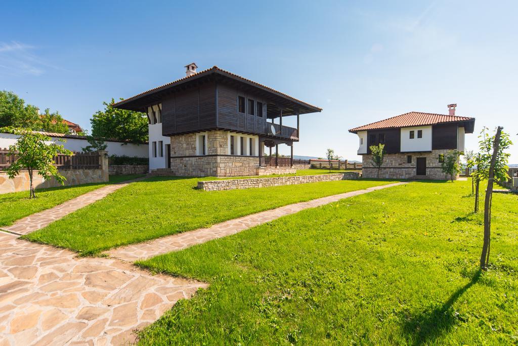 Complex Rayuvski Han Rayuvtsi Exterior photo